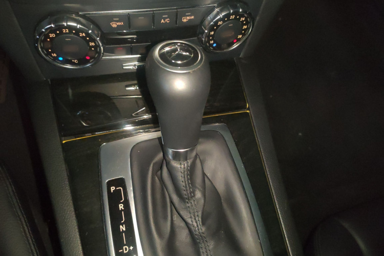 奔驰C级 2011款 C 200 CGI 时尚型局部细节18