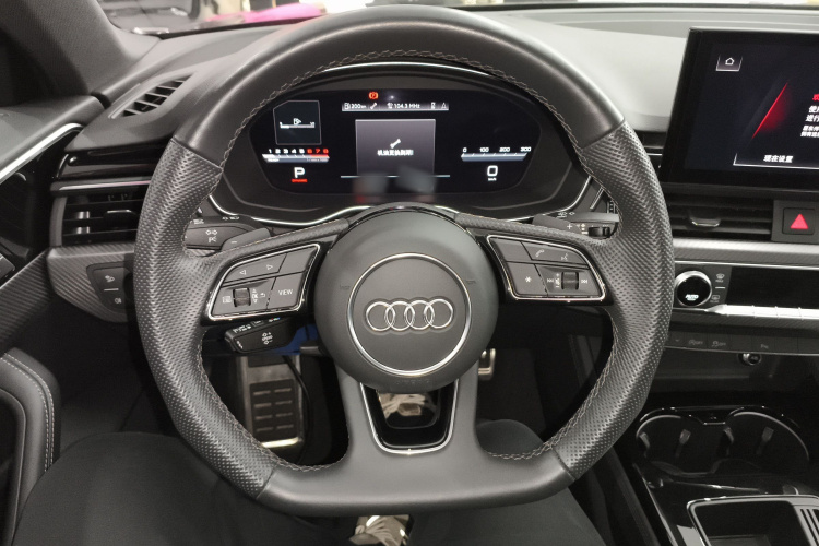 奥迪A4L 2024款 40 TFSI quattro RS套件燃速型局部细节13