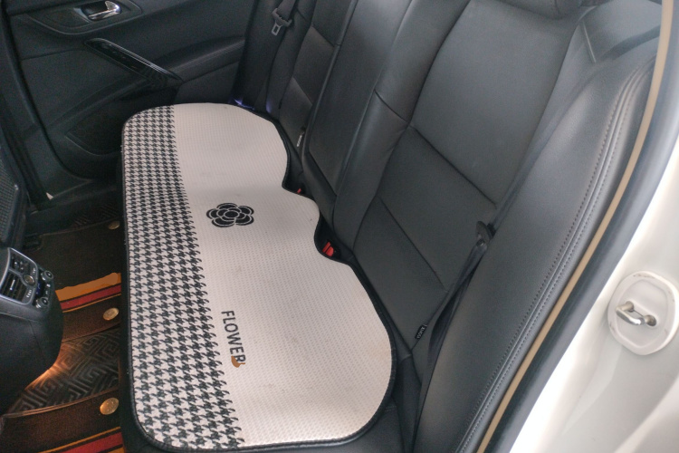 标致508 2012款 2.0L 自动智享版中控内饰21