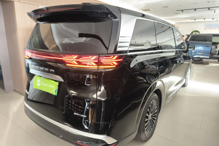 腾势D9 2022款 DM-i 970 四驱旗舰型车身外观7