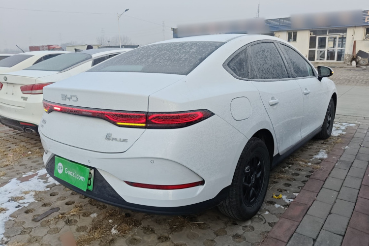 比亚迪 秦PLUS 2025款 DM-i 智驾版 55KM领先型车身外观7