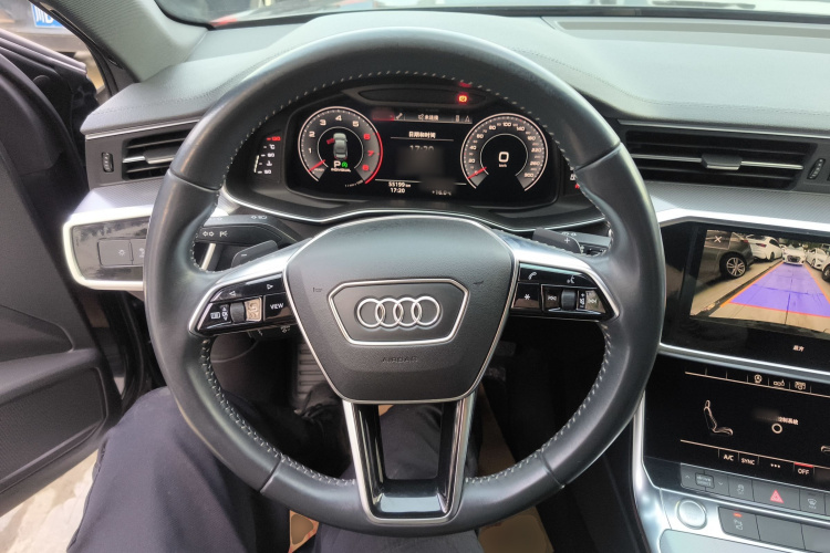 奥迪A6L 2019款 40 TFSI 豪华动感型中控内饰13
