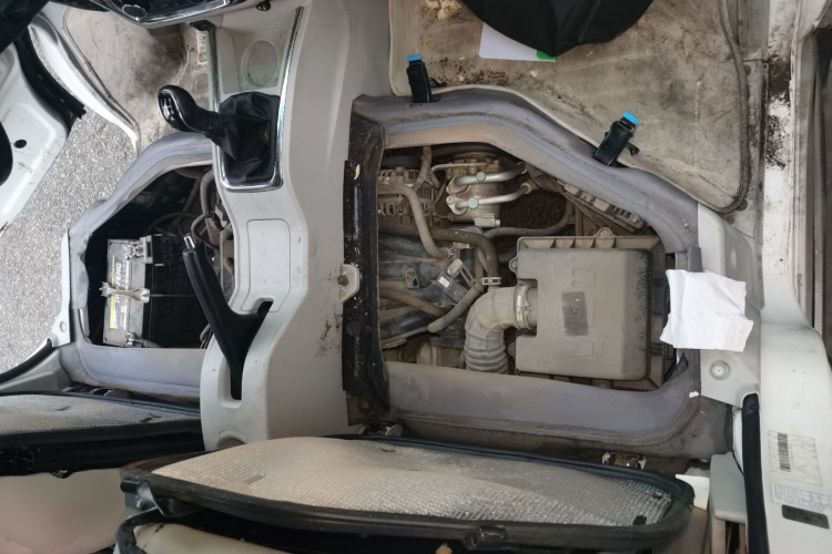 金杯 新海狮X30L 2019款 1.5L财富版国VI SWC15M局部细节24