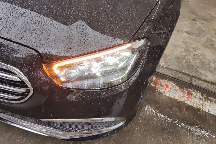 奔驰E级 2023款 E 300 L 豪华型局部细节36