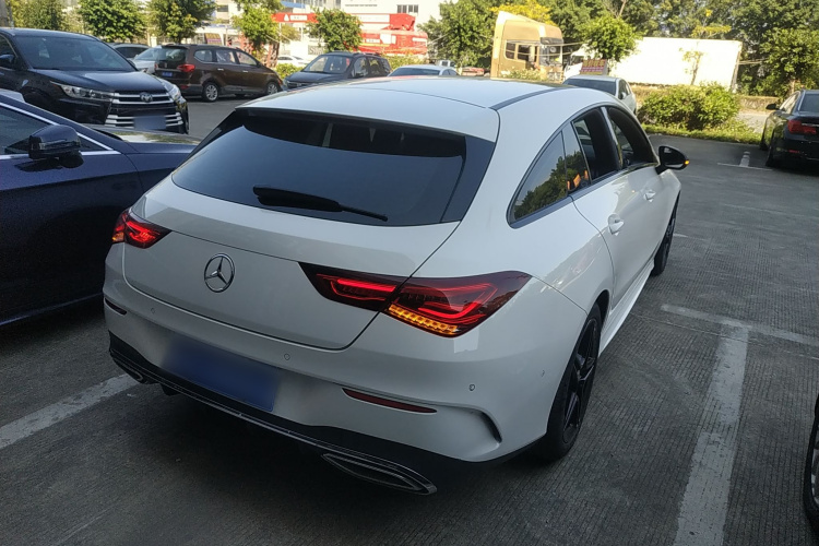奔驰CLA 2022款 改款 CLA 200 猎跑车车身外观7