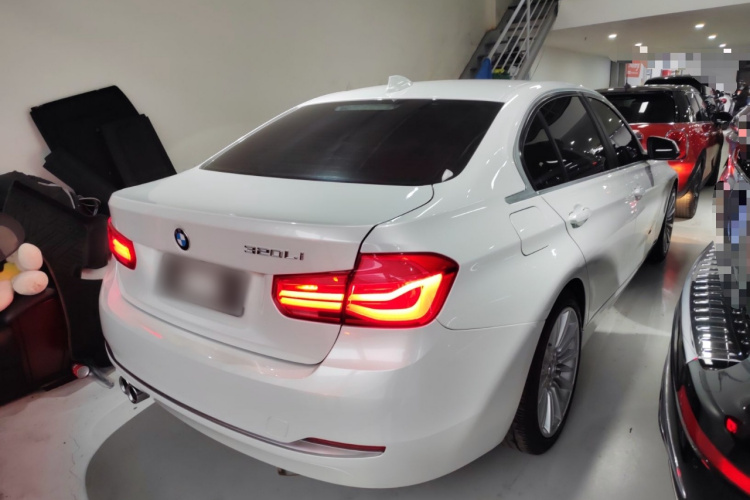 宝马3系 2018款 320Li 时尚型车身外观6004