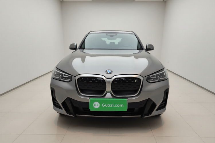 宝马iX3 2024款 领先型车身外观2