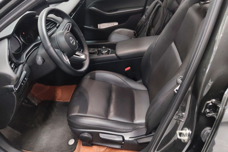 马自达3 昂克赛拉 2023款 2.0L 自动质雅版中控内饰19