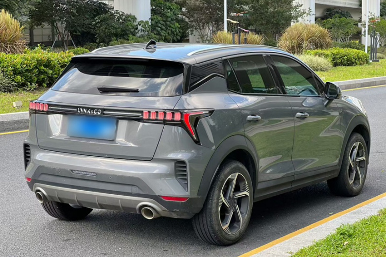 领克06 2023款 Remix 1.5T 劲Pro车身外观6005