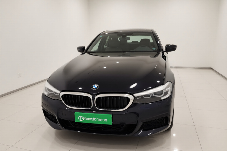 宝马5系 2018款 525Li M运动套装车身外观2