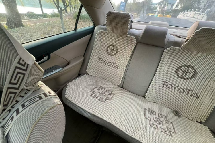 丰田 凯美瑞 2012款 骏瑞 2.0S 耀动版中控内饰7002