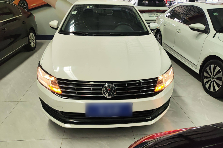 大众 朗逸 2017款 1.6L 自动风尚版车身外观2