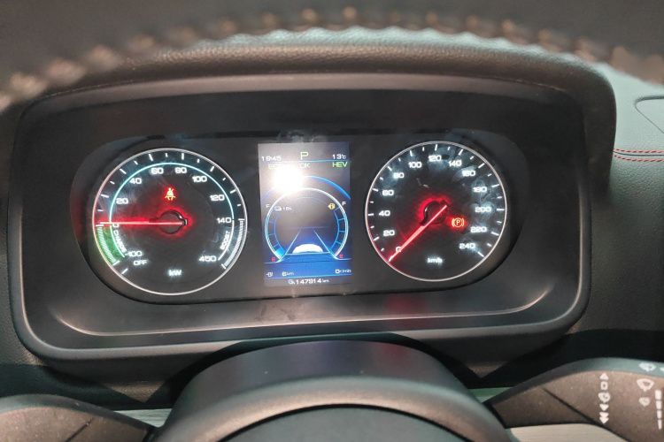 比亚迪 唐新能源 2018款 DM 2.0T 全时四驱智联创睿型 7座 国V局部细节14