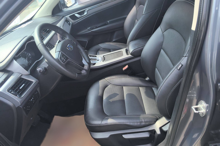 吉利汽车 帝豪GL 2018款 1.4T DCT精英智联型局部细节19