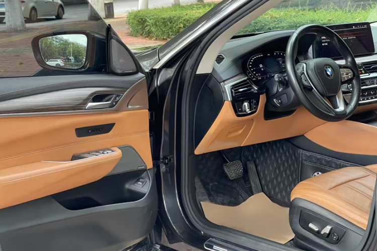 宝马6系GT 2021款 630i 豪华设计套装中控内饰7004