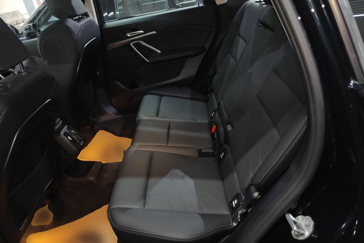 宝马X1 2023款 sDrive25Li M运动套装中控内饰21