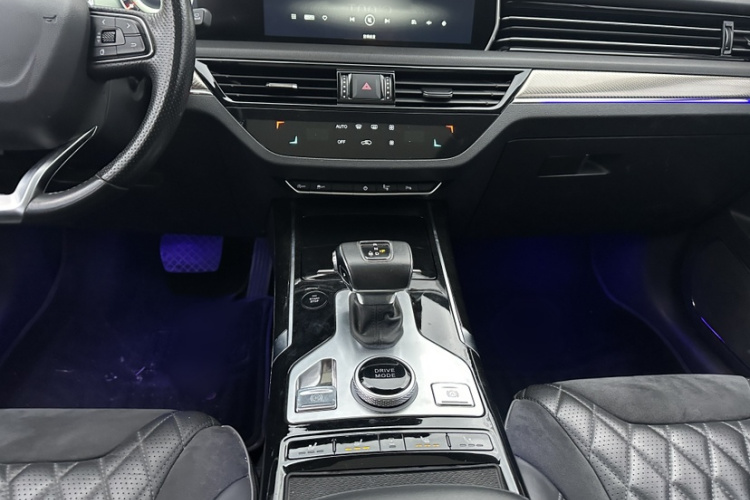 红旗HS5 2019款 2.0T 智联旗享四驱版局部细节18