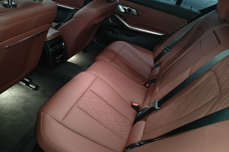 宝马i3 2022款 eDrive 35 L中控内饰7004