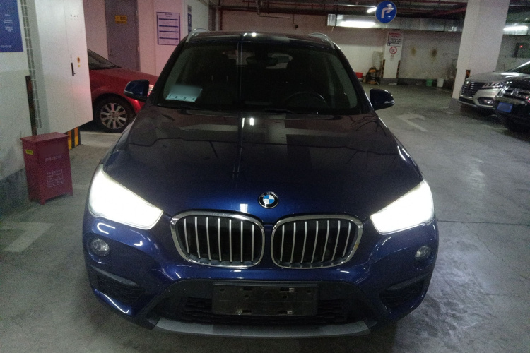 宝马X1 2019款 sDrive20Li 领先型车身外观6001