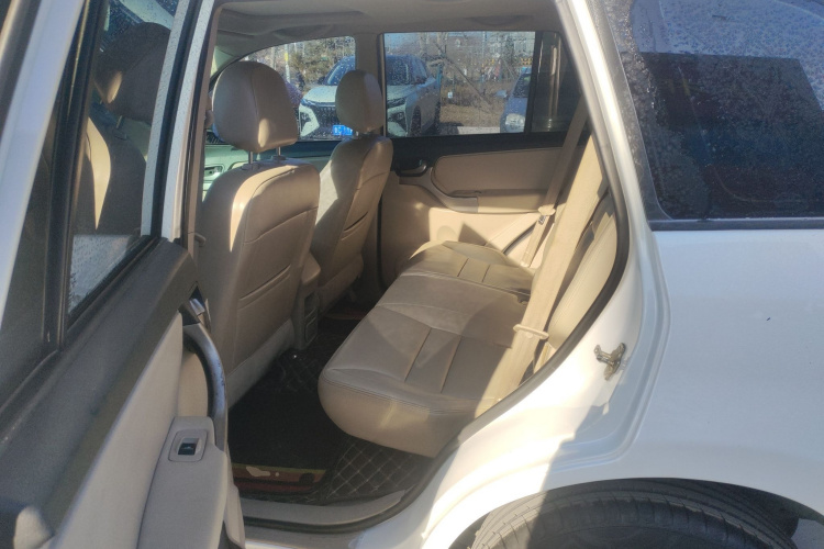 奇瑞 瑞虎3 2014款 1.6L 手动智尚版中控内饰21