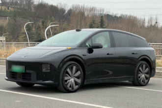 理想汽车 理想i6 2025款 两驱标准型