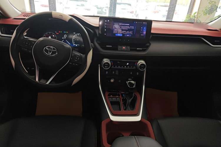 丰田 RAV4荣放 2024款 2.0L CVT两驱风尚Plus版中控内饰7002