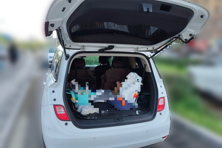 别克GL6 2019款 18T 6座互联尊贵型 国VI局部细节23