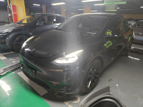 特斯拉 Model Y 2021款 标准续航后驱版