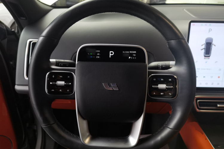 理想汽车 理想L9 2022款 Max中控内饰13