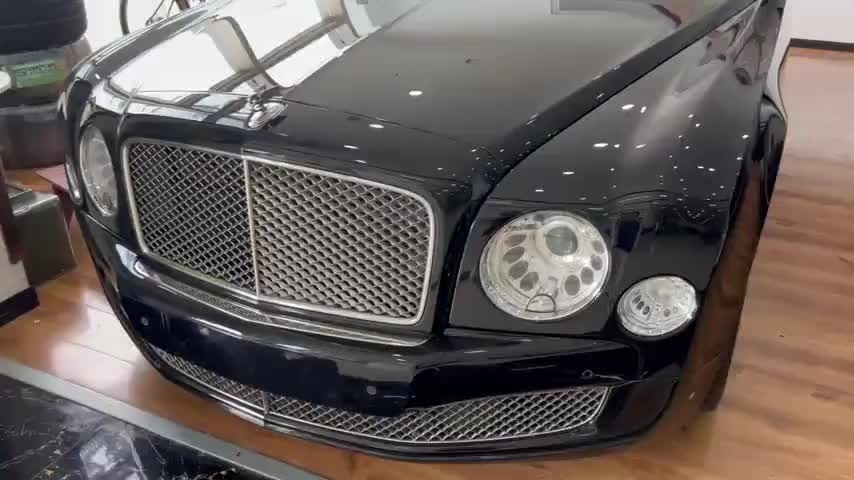 宾利 慕尚 2011款 6.8T 豪华版实拍1