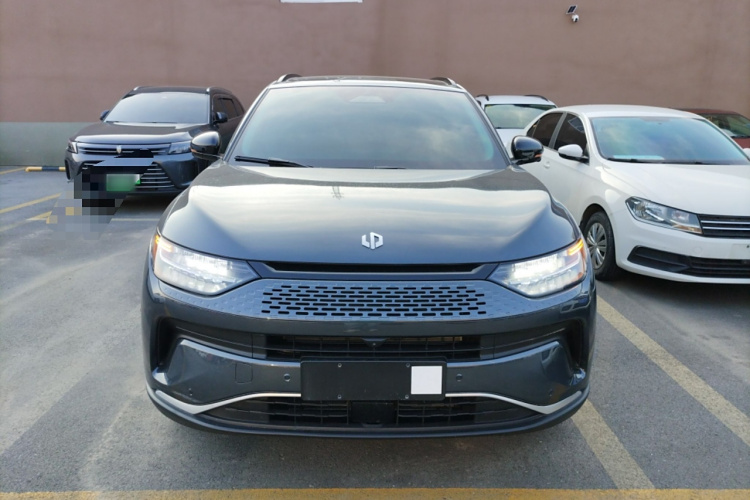 零跑汽车 零跑C11 2024款 增程 300尊享版车身外观2