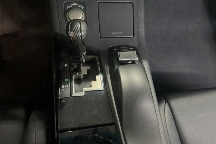 雷克萨斯ES 2014款 250 精英版局部细节18