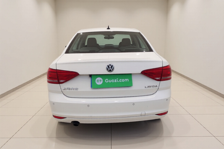 大众 朗逸 2015款 1.6L 手动风尚版车身外观6