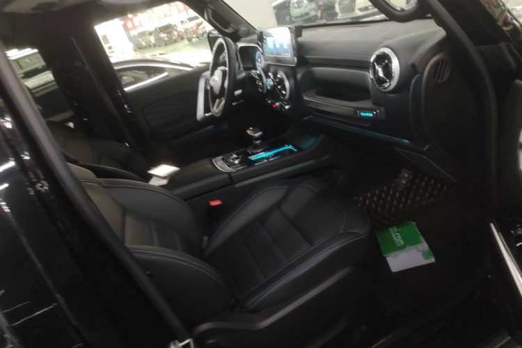 北京BJ40 2023款 2.0T 自动四驱城市猎人版侠客型局部细节41
