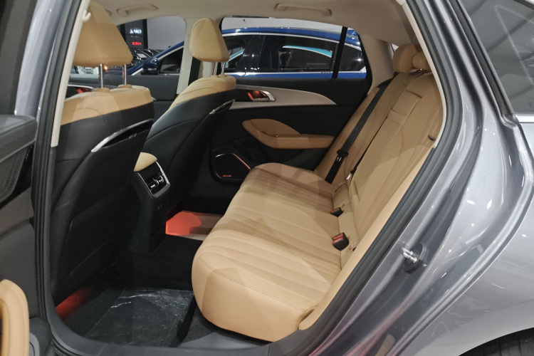 红旗H5 2023款 1.5T DCT智联旗韵版中控内饰21