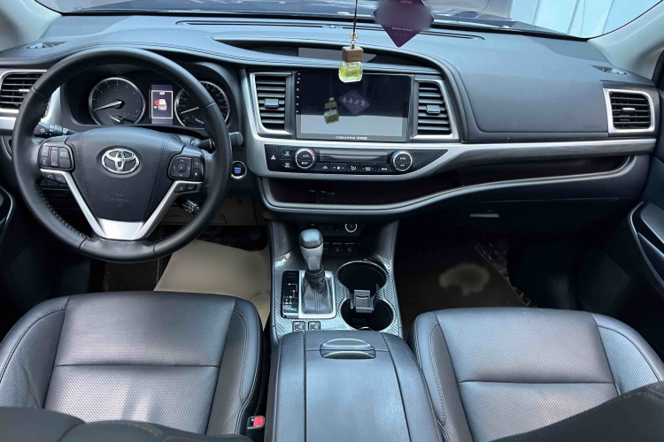丰田 汉兰达 2018款 2.0T 四驱豪华版 7座 国VI中控内饰7006