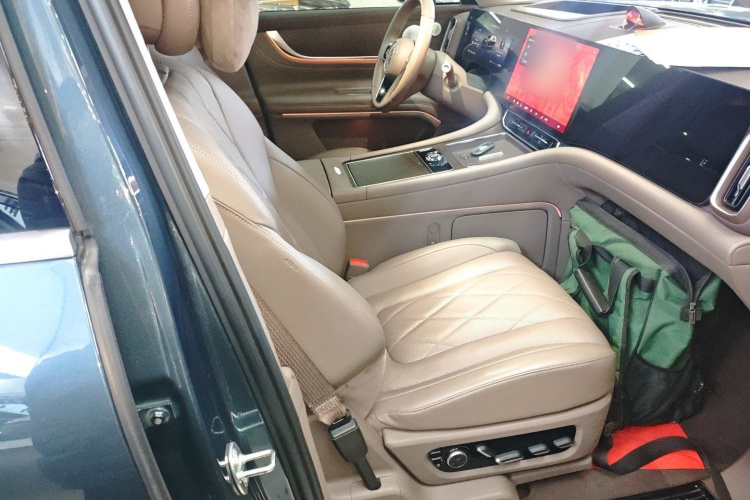 鸿蒙智行 问界M9 2024款 纯电 Ultra版 100kWh 5座版局部细节41