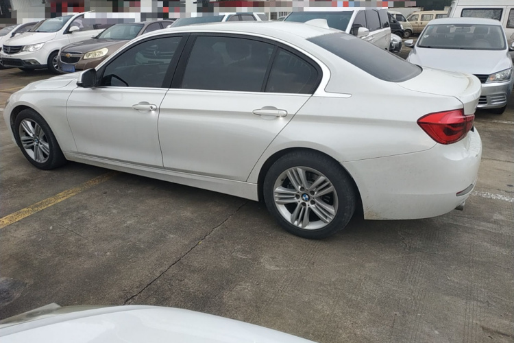 宝马3系 2018款 318Li车身外观4