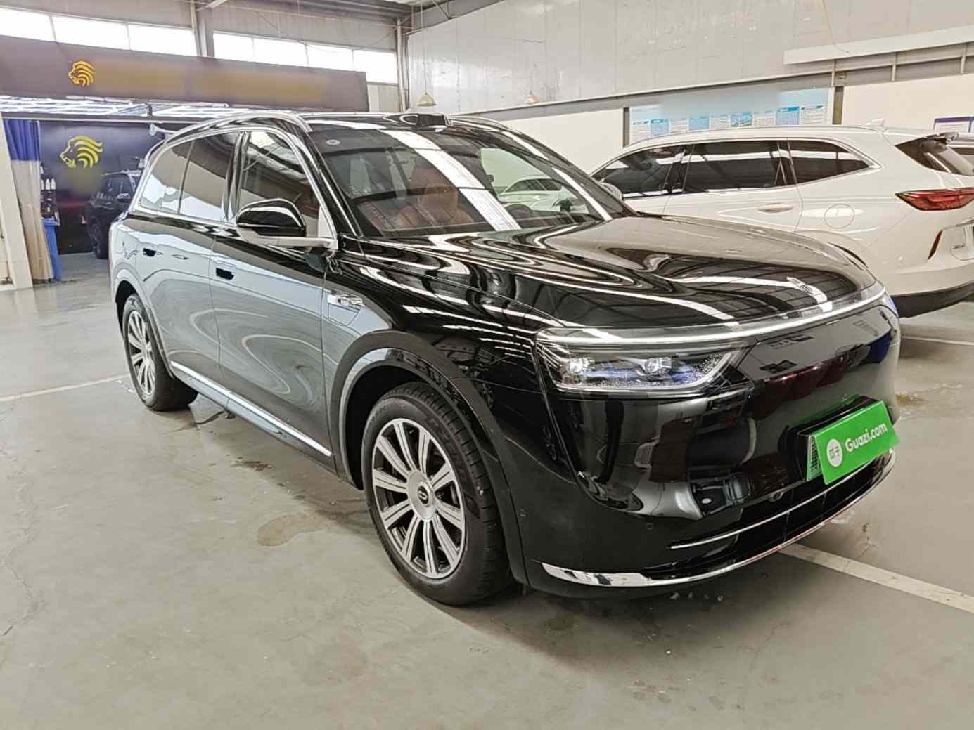鸿蒙智行 问界M8 2025款 增程 Max+版 53.4kWh 5座版 (192线激光雷达）(5)