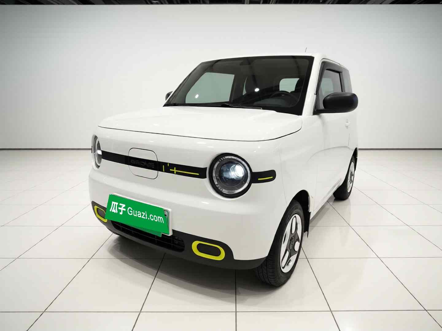 吉利银河 2025款 熊猫mini 210km 元气熊(2)