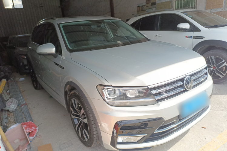 大众 途观L 2021款 330TSI 自动两驱R-Line越享版车身外观3