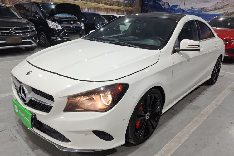 奔驰CLA 2017款 改款 CLA 200 动感型车身外观1