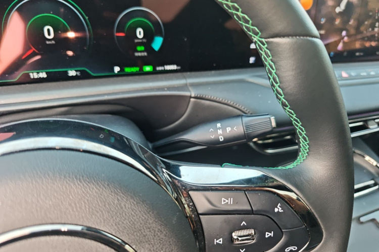 岚图汽车 岚图FREE 2025款 318 318km 后驱环游版局部细节18