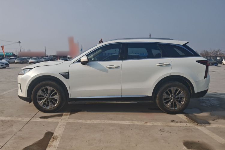 启辰星 2020款 260T 自动48V轻混增压 星享版车身外观4