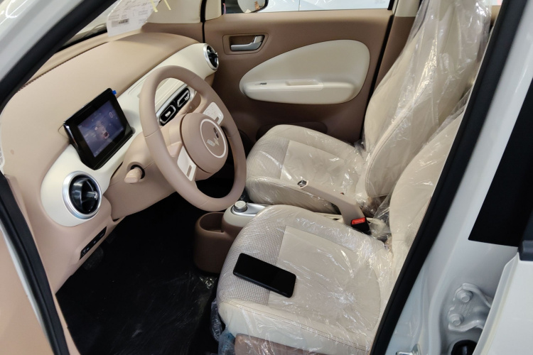 五菱汽车 宏光MINIEV 2025款 四门版 进阶款中控内饰19