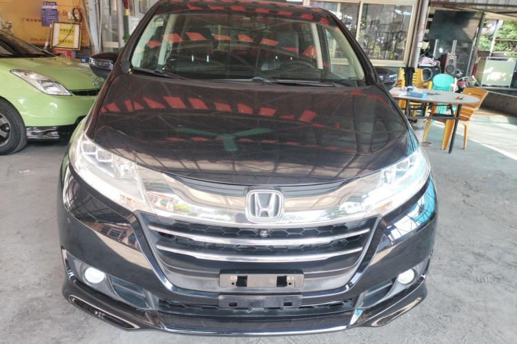 本田 奥德赛 2015款 2.4L 至尊版车身外观2