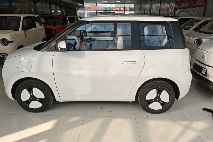 长安启源 长安Lumin 2025款 301km 蜜沁款车身外观4