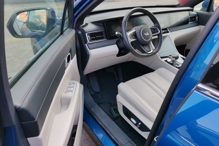 理想汽车 理想ONE 2020款 增程7座版中控内饰20