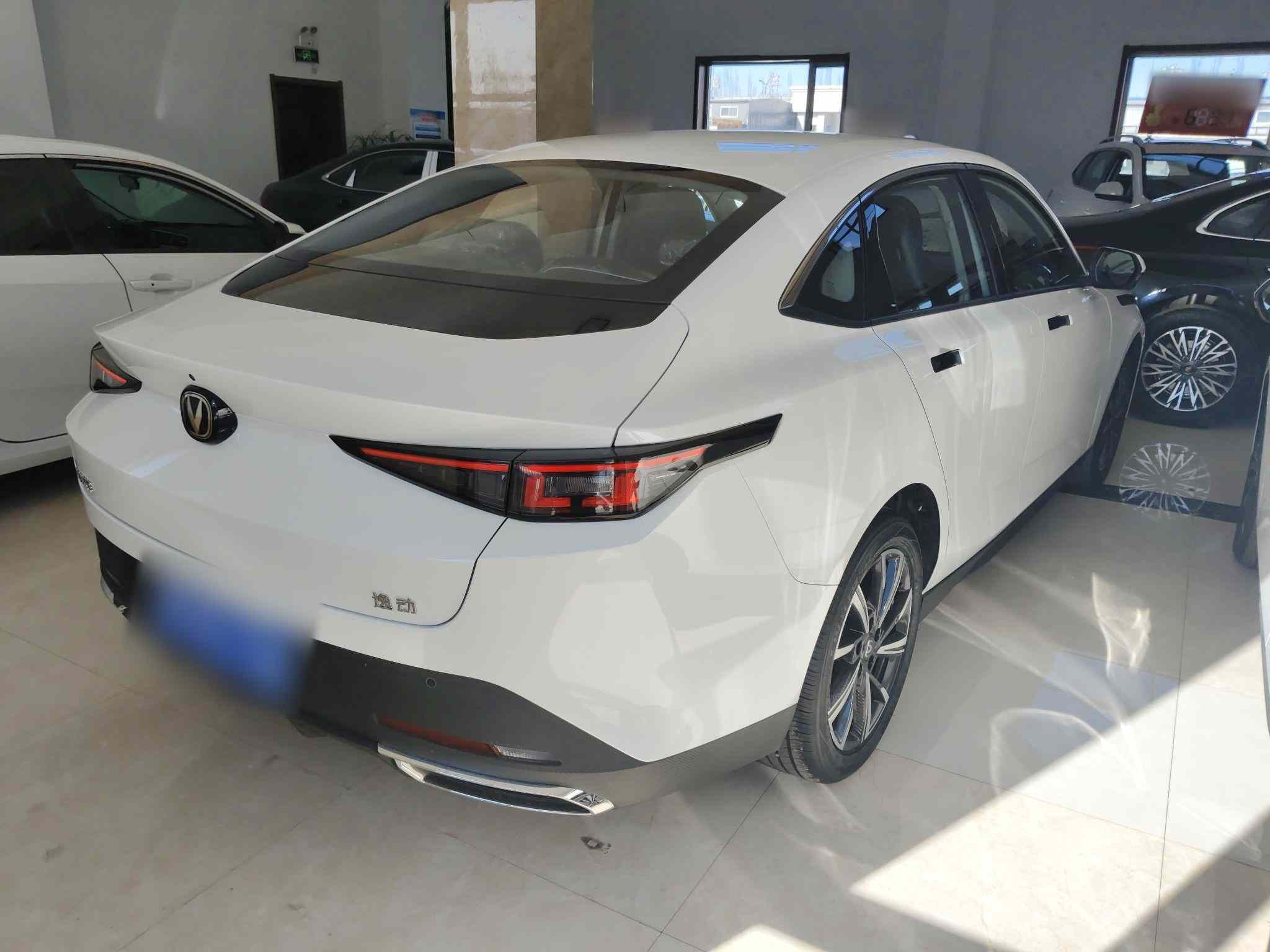 长安 逸动 2024款 1.5T GDI自动 尊贵型(4)