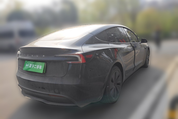 特斯拉 Model 3 2025款 改款 长续航后轮驱动版车身外观7